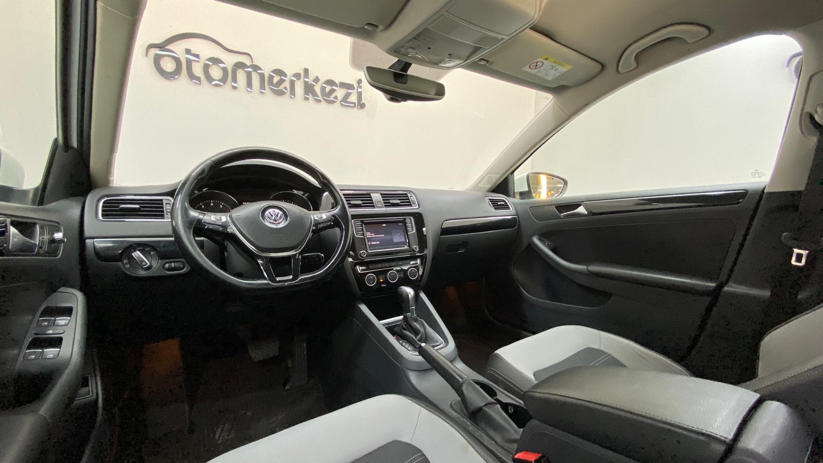 VOLKSWAGEN JETTA 14